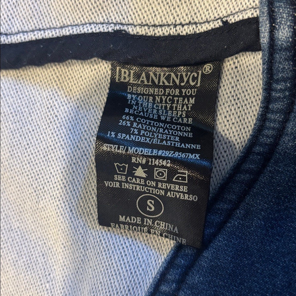 BLANK NYC Denim Moto Jacket Small Blue Zip Front Fitted Biker Style Jean Jacket - Picture 15 of 16
